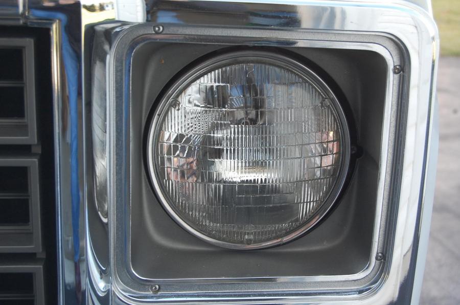 Детали экстерьера Chevrolet C10 Scottsdale Sport Pickup 1979 года  (фото 22 из 58)